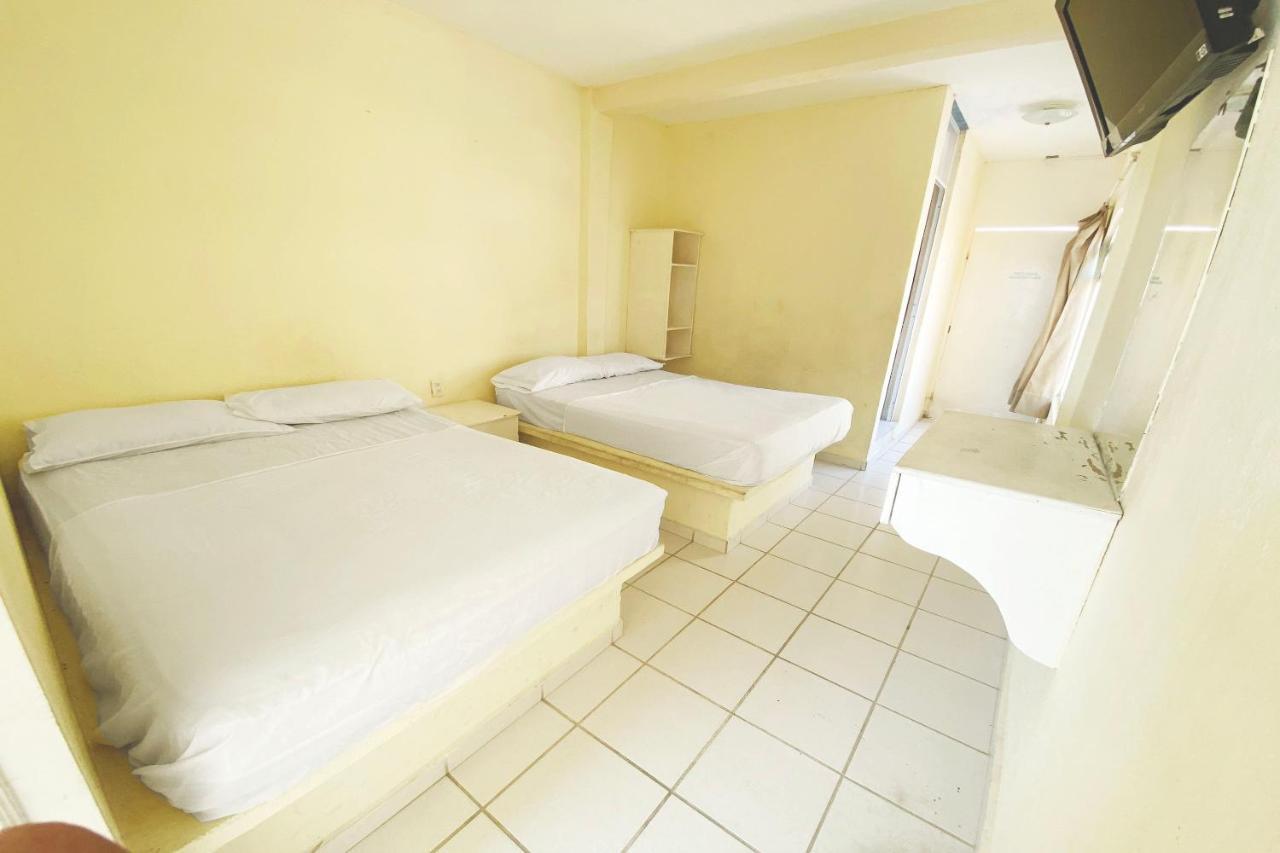 Oyo Hotel Villas Paraiso Stephany Acapulco Exterior photo