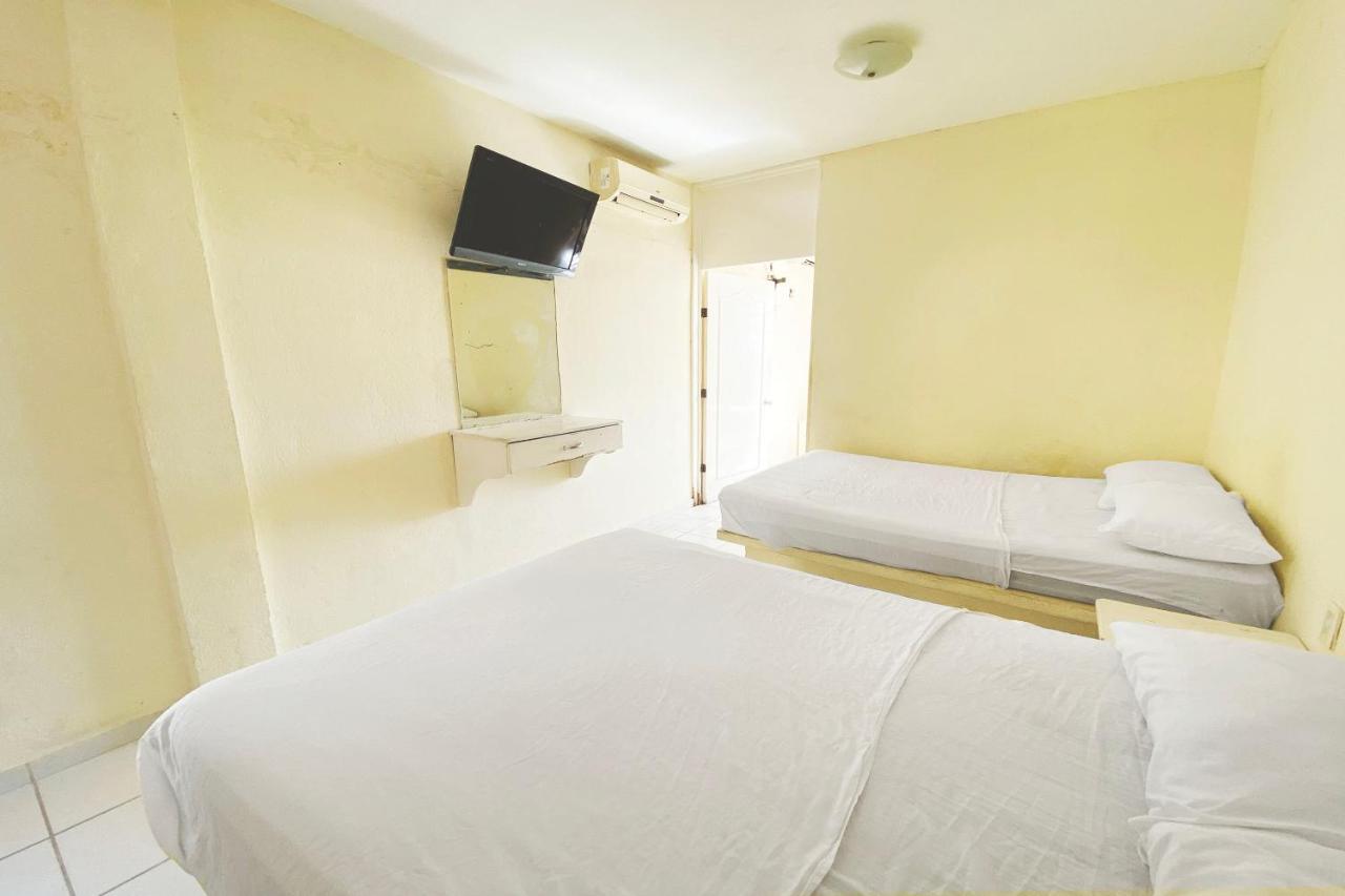 Oyo Hotel Villas Paraiso Stephany Acapulco Exterior photo